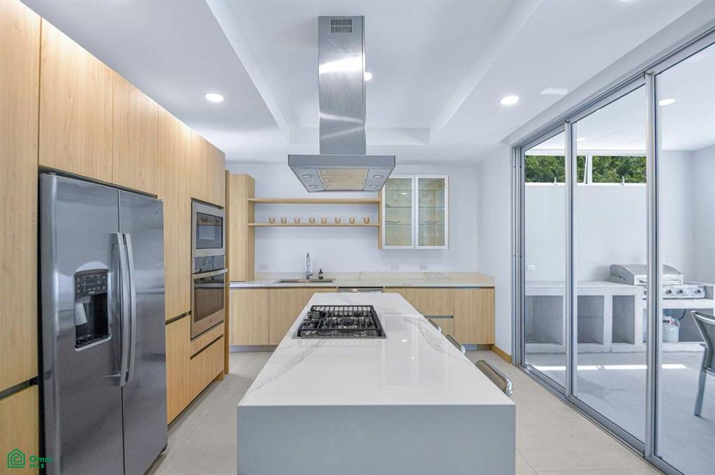 Gated Community Unit 14 Contemporary Beach Residence, Jacó, Garabito, Puntarenas