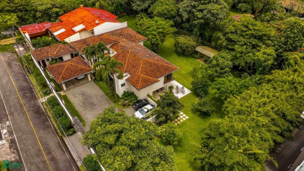 Classical Elegance City Family Home, Escazú, San Jose