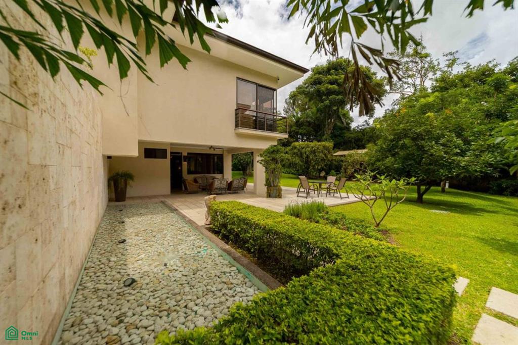Classical Elegance City Family Home, Escazú, San Jose