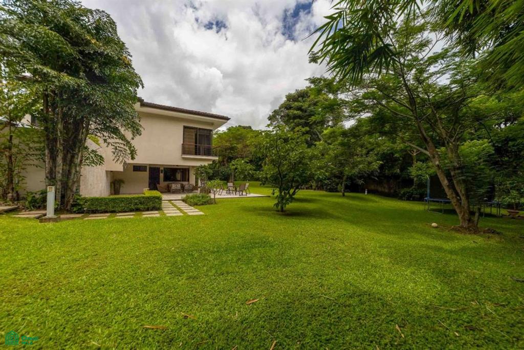 Classical Elegance City Family Home, Escazú, San Jose