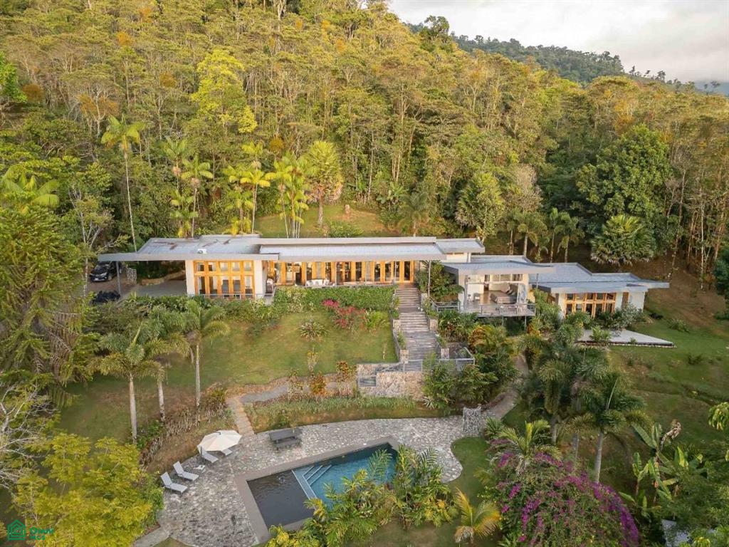 Luxurious Mountain Villa Retreat at the Base of Mt. Chirripo Villa Chirripo, Rivas, Perez Zeledon, San Jose