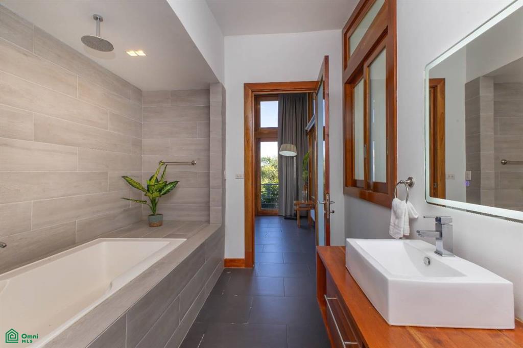 Luxurious Mountain Villa Retreat at the Base of Mt. Chirripo Villa Chirripo, Rivas, Perez Zeledon, San Jose