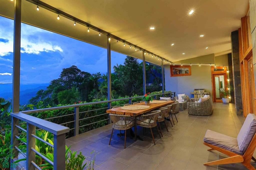Luxurious Mountain Villa Retreat at the Base of Mt. Chirripo Villa Chirripo, Rivas, Perez Zeledon, San Jose