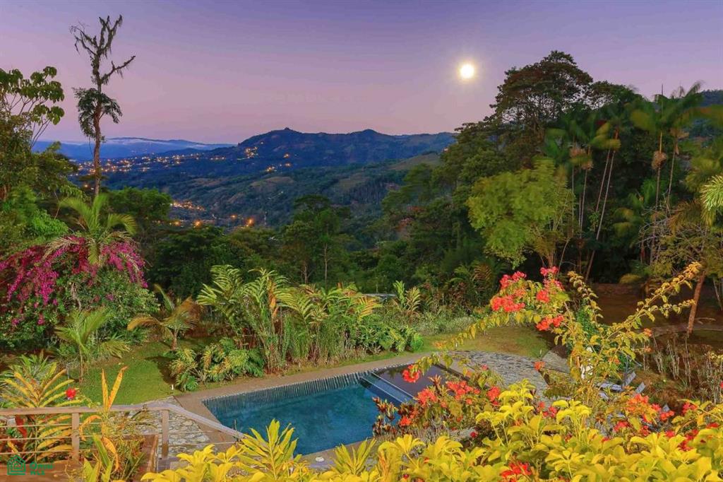Luxurious Mountain Villa Retreat at the Base of Mt. Chirripo Villa Chirripo, Rivas, Perez Zeledon, San Jose