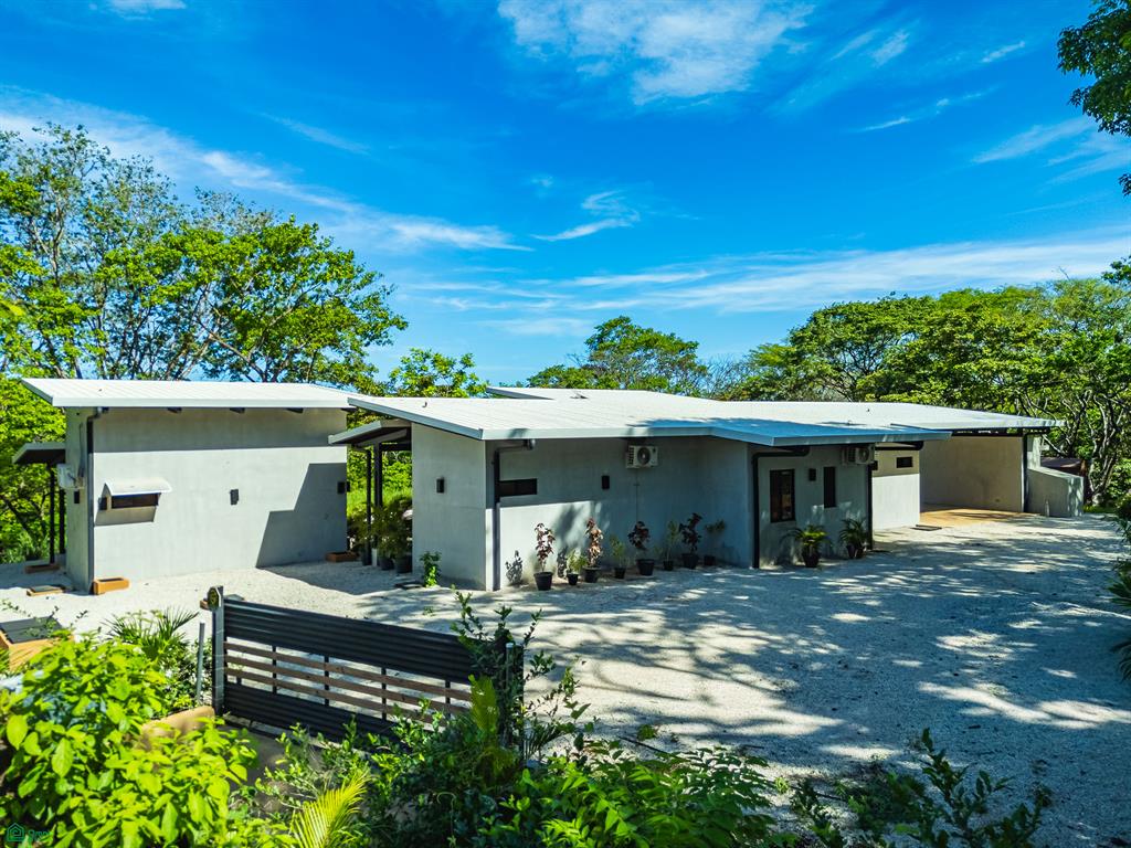 Pool Villa with Guest Studio Private Nature Home, Veintisiete de Abril, Santa Cruz, Guanacaste