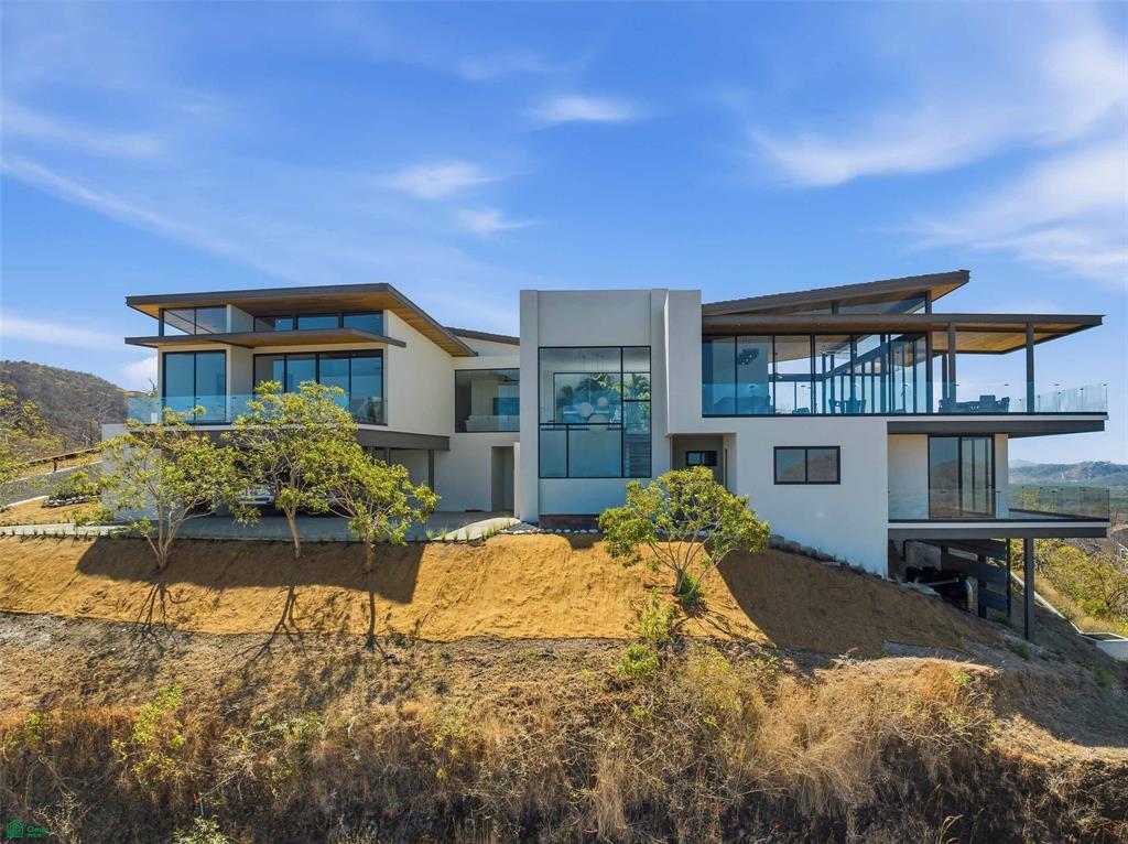 Luxury Hilltop Villa with Ocean Views , Playa Grande, Santa Cruz, Guanacaste