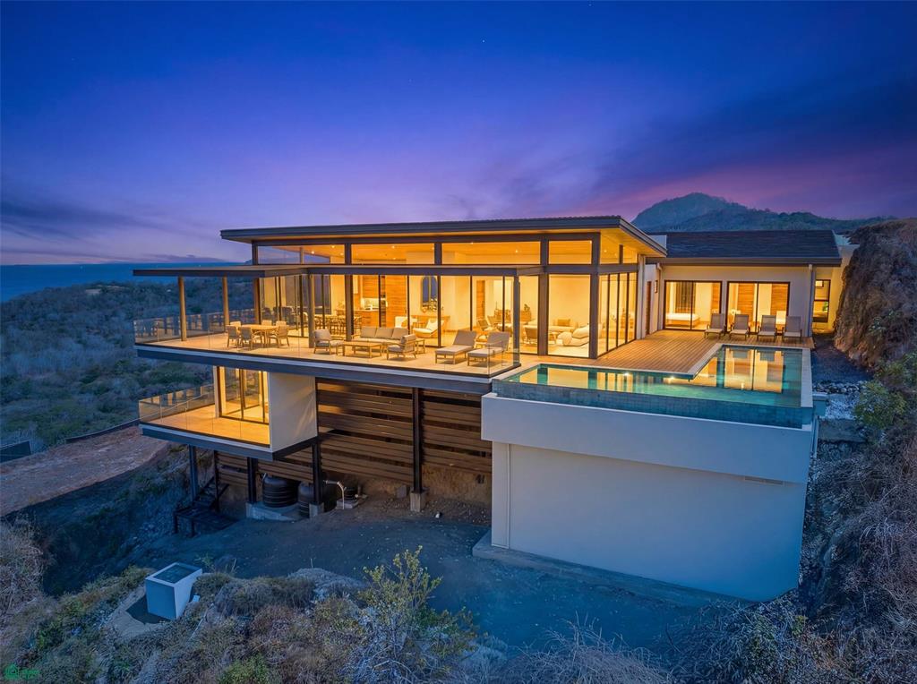 Luxury Hilltop Villa with Ocean Views , Playa Grande, Santa Cruz, Guanacaste