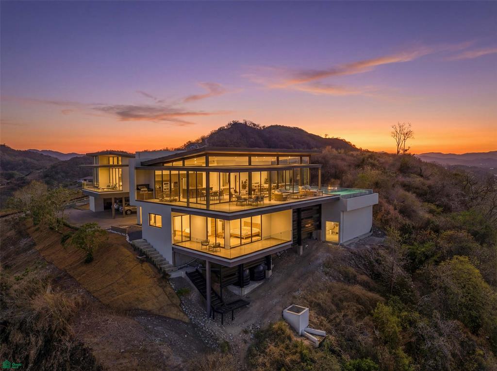 Luxury Hilltop Villa with Ocean Views , Playa Grande, Santa Cruz, Guanacaste