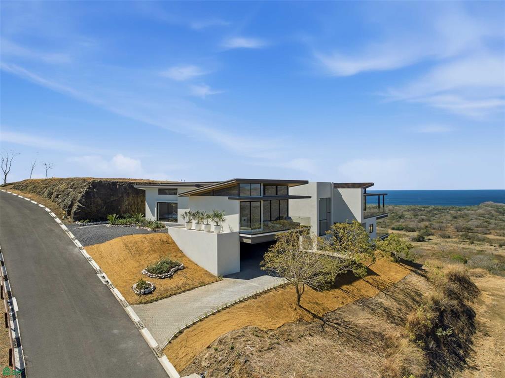 Luxury Hilltop Villa with Ocean Views , Playa Grande, Santa Cruz, Guanacaste