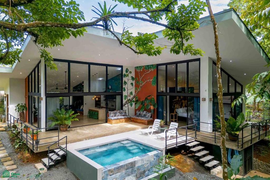 Furnished and Turnkey Home Rainforest Villa with Pool and Creek, Quepos, Quepos, Puntarenas