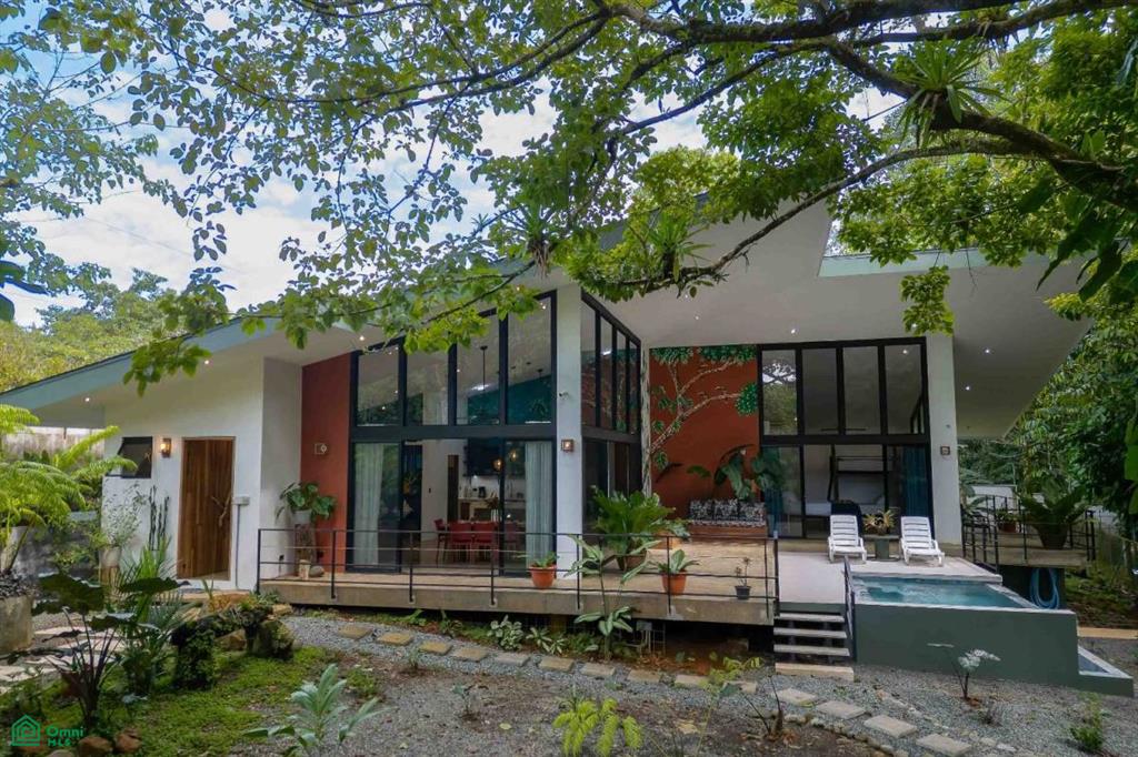 Furnished and Turnkey Home Rainforest Villa with Pool and Creek, Quepos, Quepos, Puntarenas