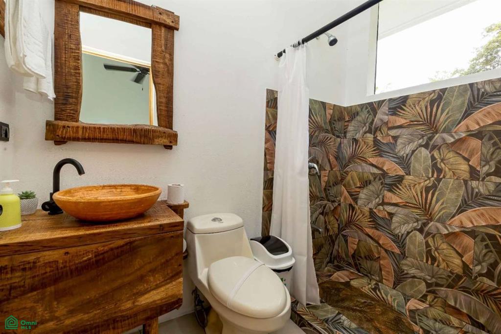 Furnished and Turnkey Home Rainforest Villa with Pool and Creek, Quepos, Quepos, Puntarenas