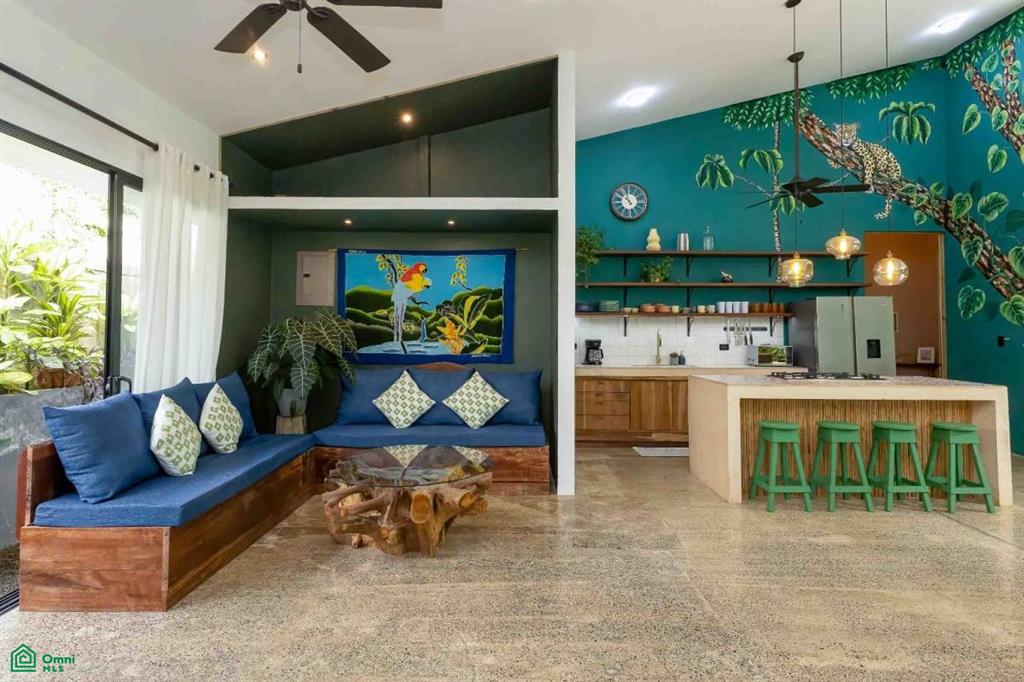 Furnished and Turnkey Home Rainforest Villa with Pool and Creek, Quepos, Quepos, Puntarenas