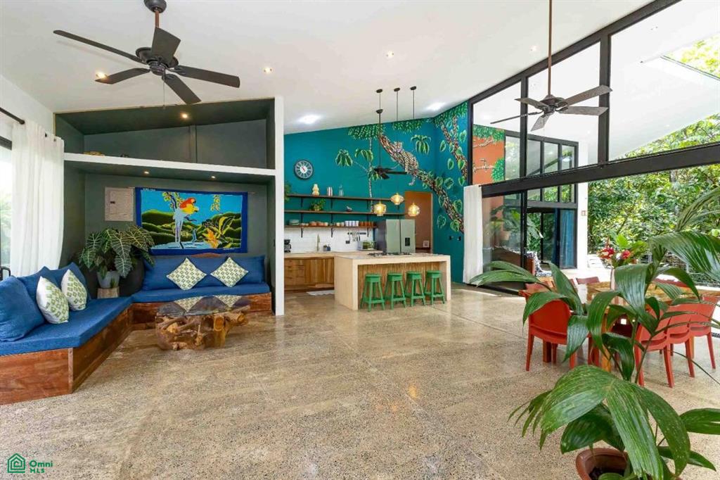 Furnished and Turnkey Home Rainforest Villa with Pool and Creek, Quepos, Quepos, Puntarenas