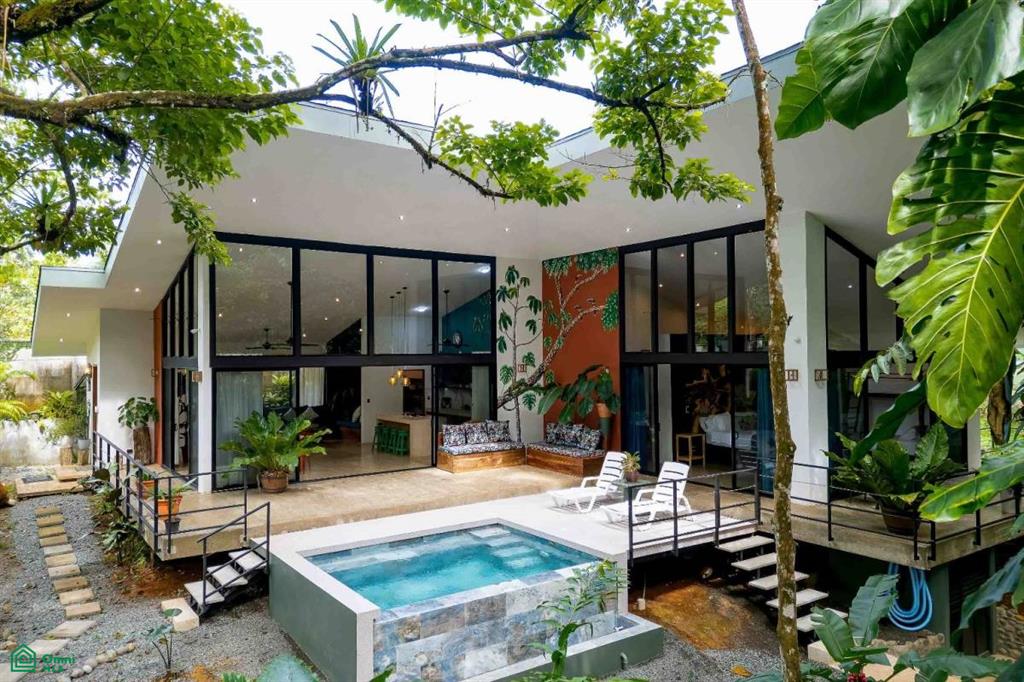 Furnished and Turnkey Home Rainforest Villa with Pool and Creek, Quepos, Quepos, Puntarenas