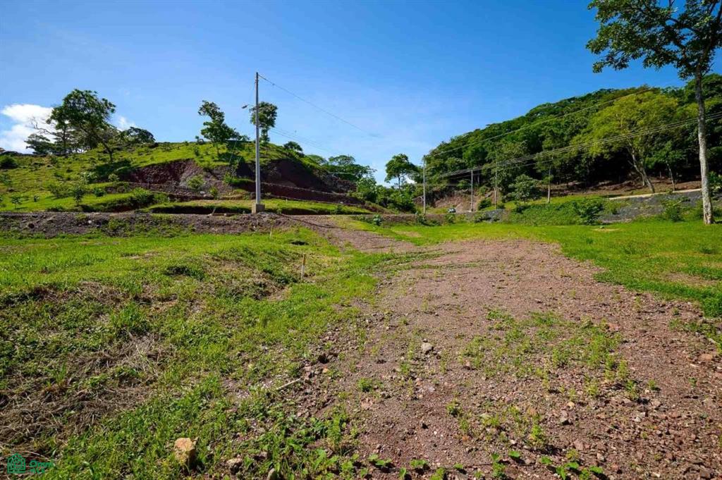 Secure Lot in Family Community , Tamarindo, Guanacaste