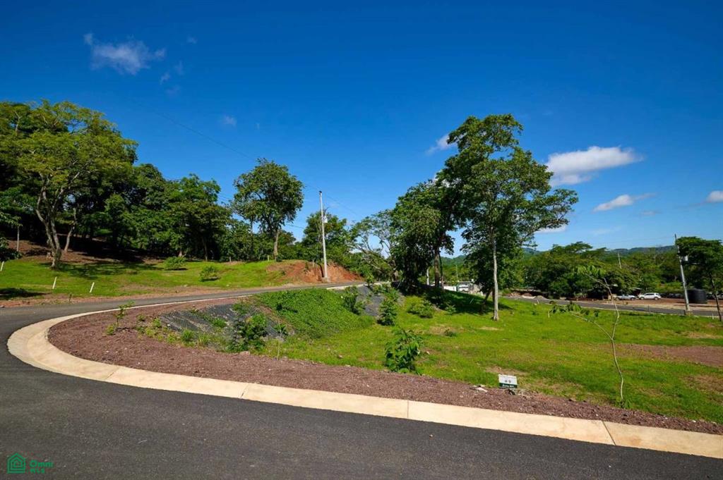 Secure Lot in Family Community , Tamarindo, Guanacaste