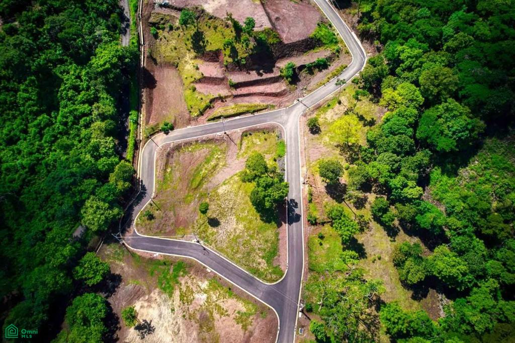 Secure Lot in Family Community , Tamarindo, Guanacaste