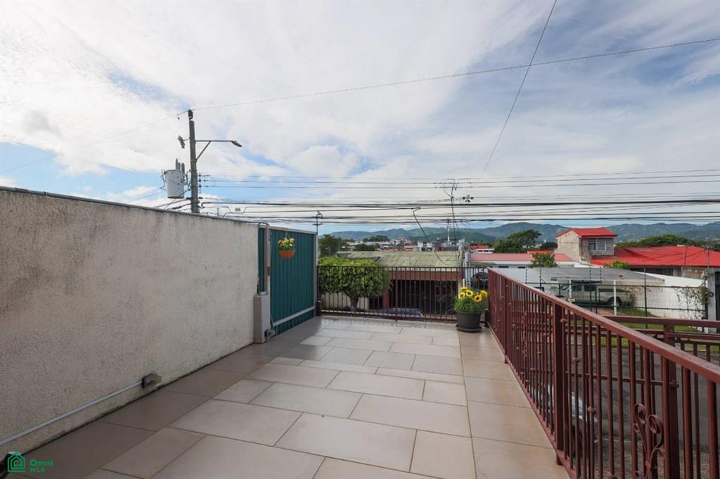 Prime location home