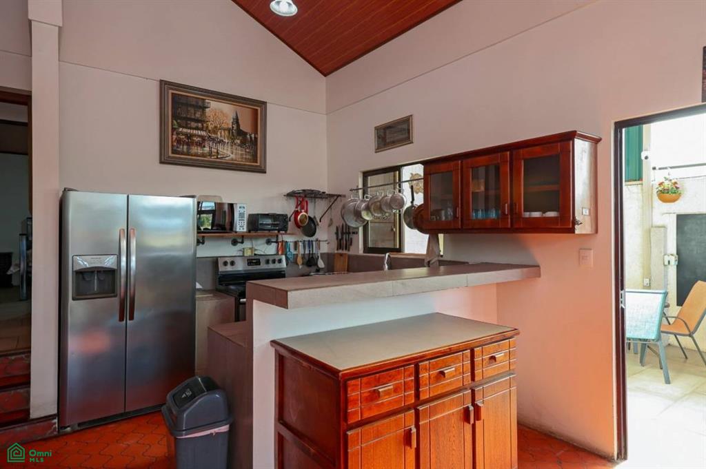 Prime location home