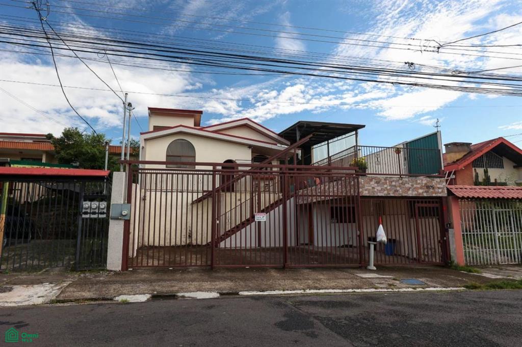 Prime location home