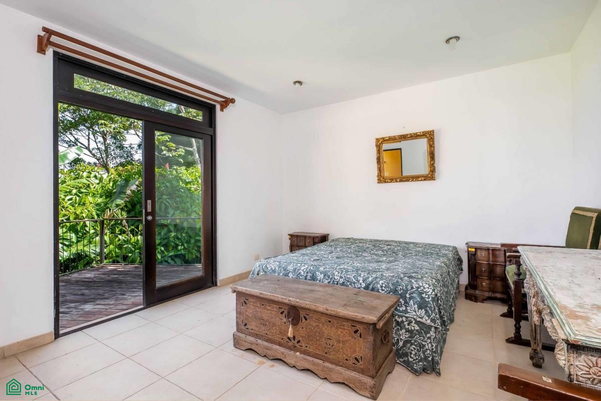 Italian Villa With Views , Piedades, San Jose