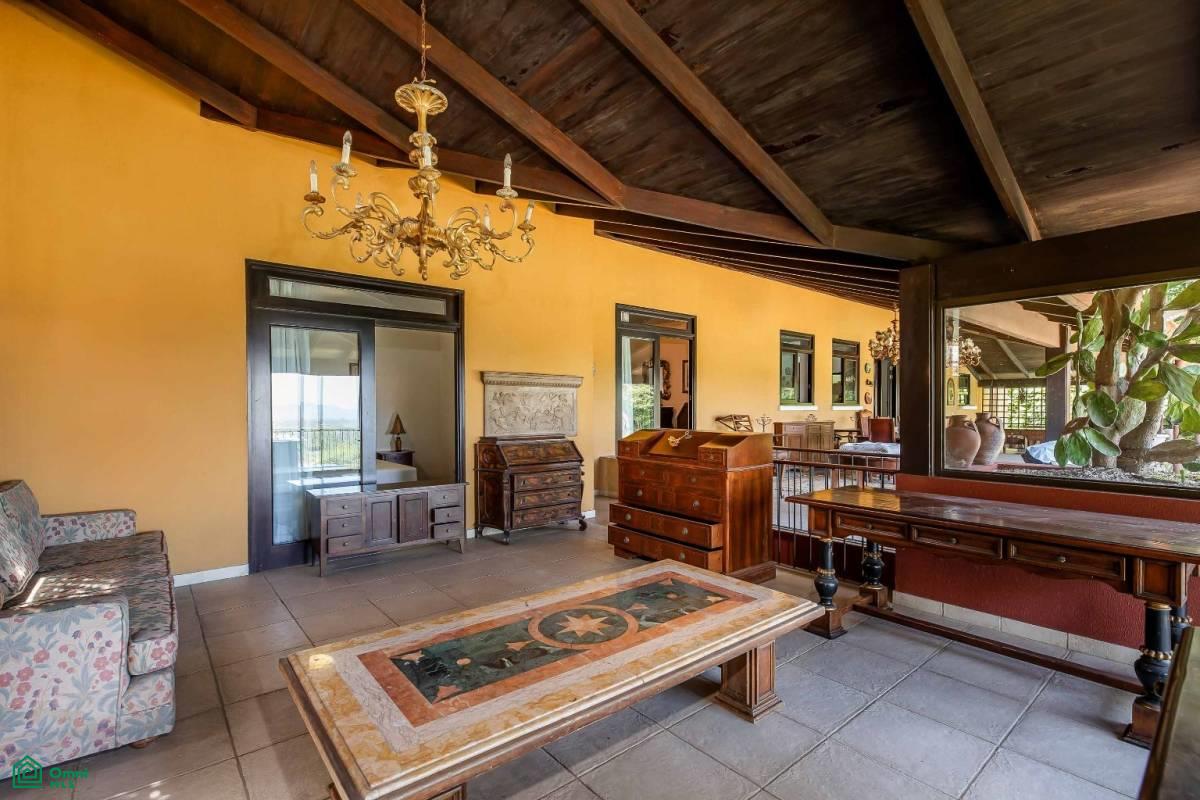 Italian Villa With Views , Piedades, San Jose