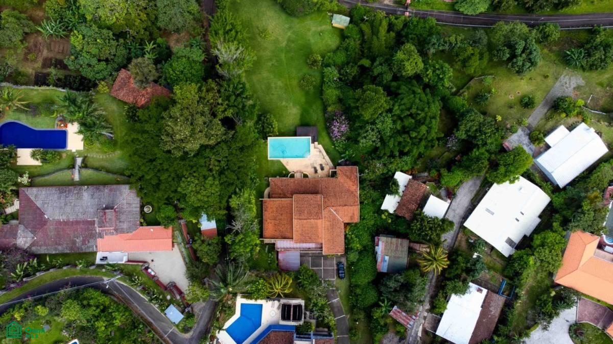 Italian Villa With Views , Piedades, San Jose