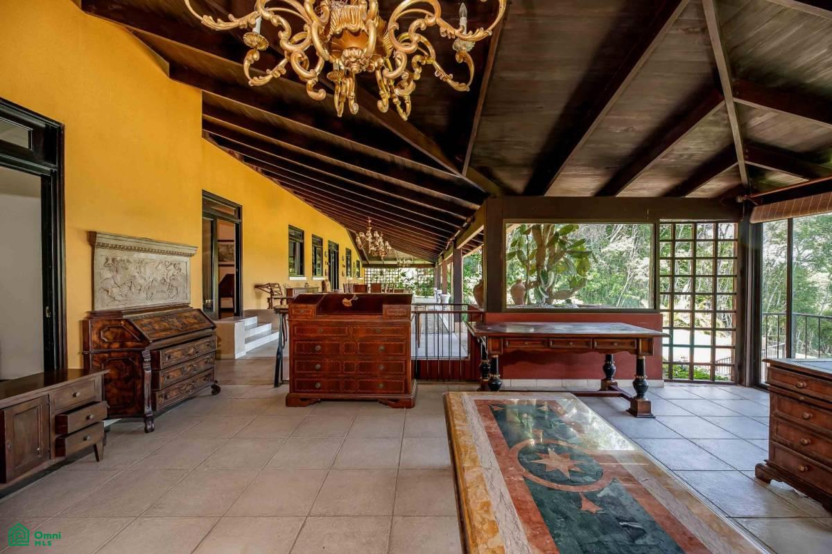 Italian Villa With Views , Piedades, San Jose