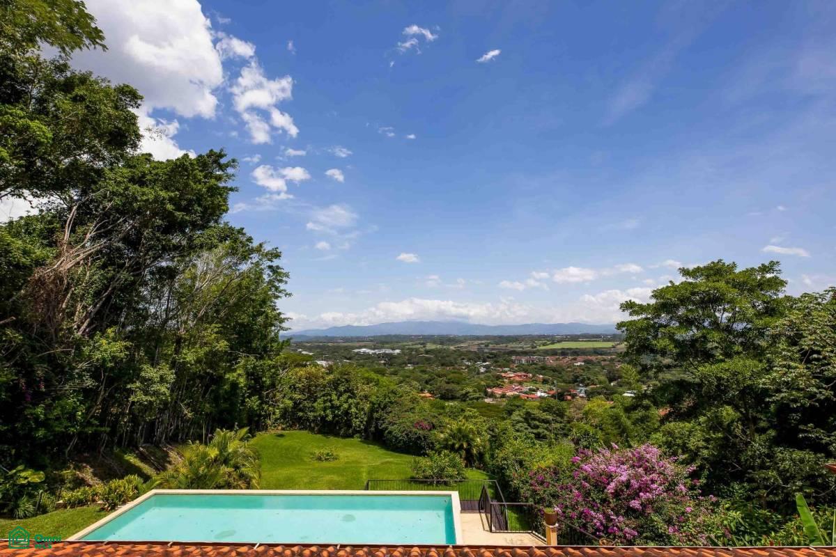 Italian Villa With Views , Piedades, San Jose