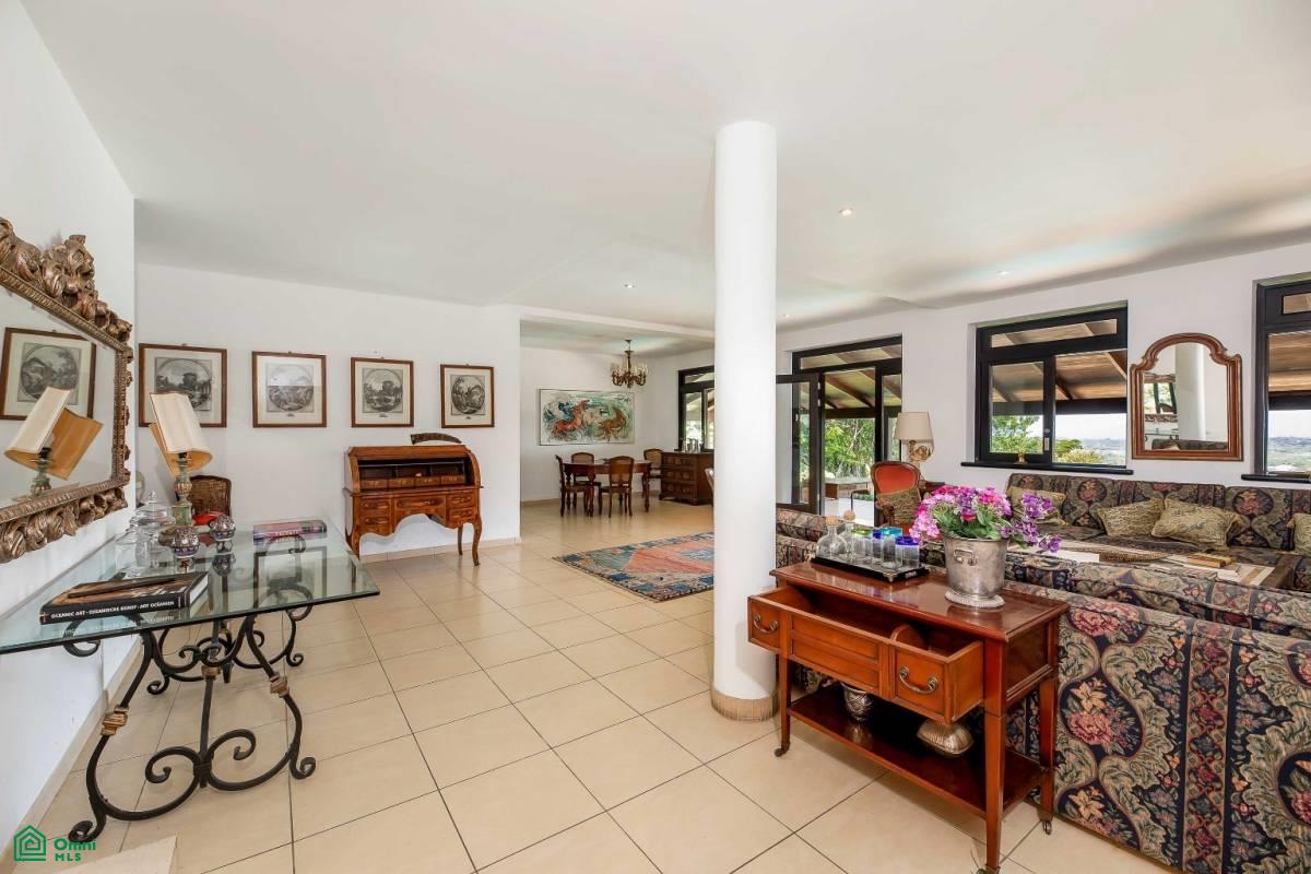 Italian Villa With Views , Piedades, San Jose