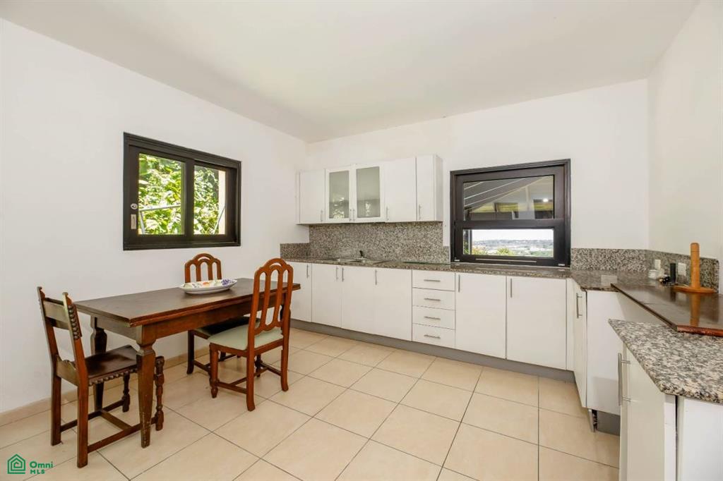 Italian Villa With Views , Piedades, San Jose