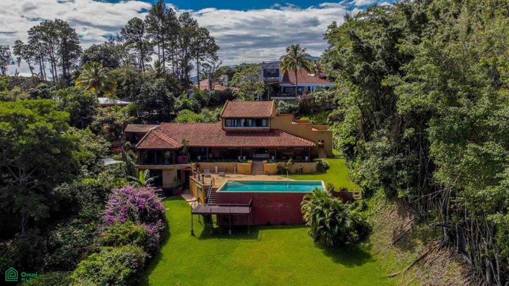 Italian Villa With Views , Piedades, San Jose