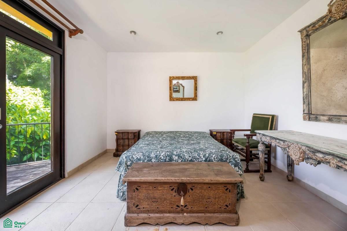 Italian Villa With Views , Piedades, San Jose