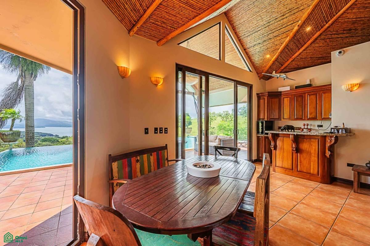 Luxury Lakefront Villa , Arenal, Guanacaste