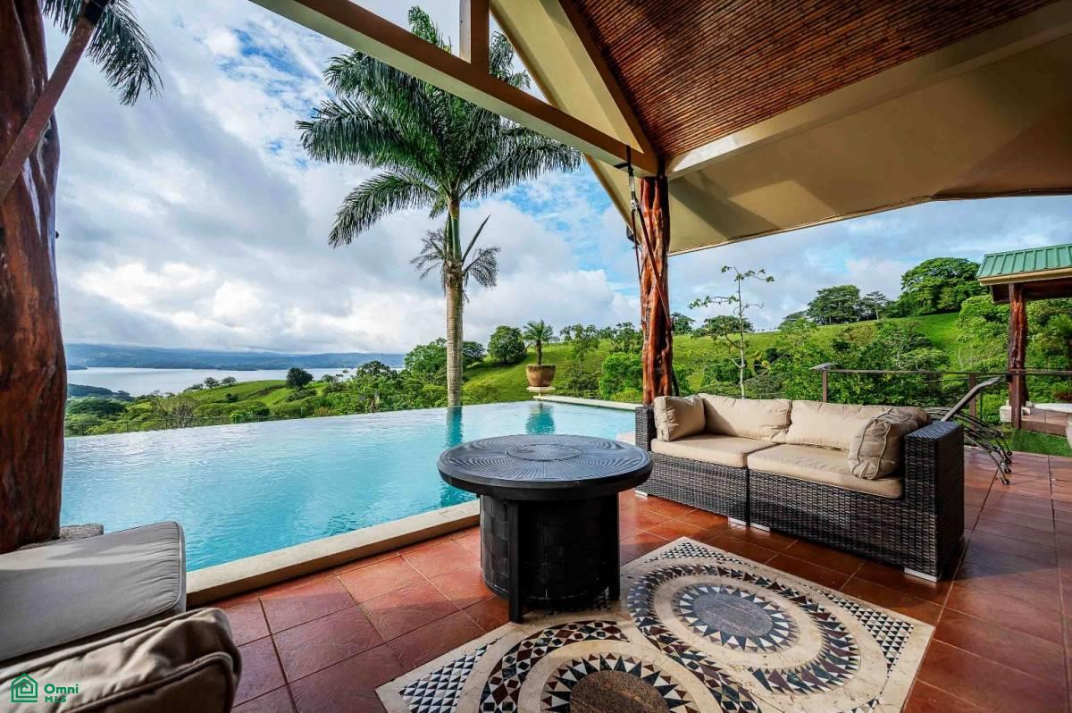 Luxury Lakefront Villa , Arenal, Guanacaste