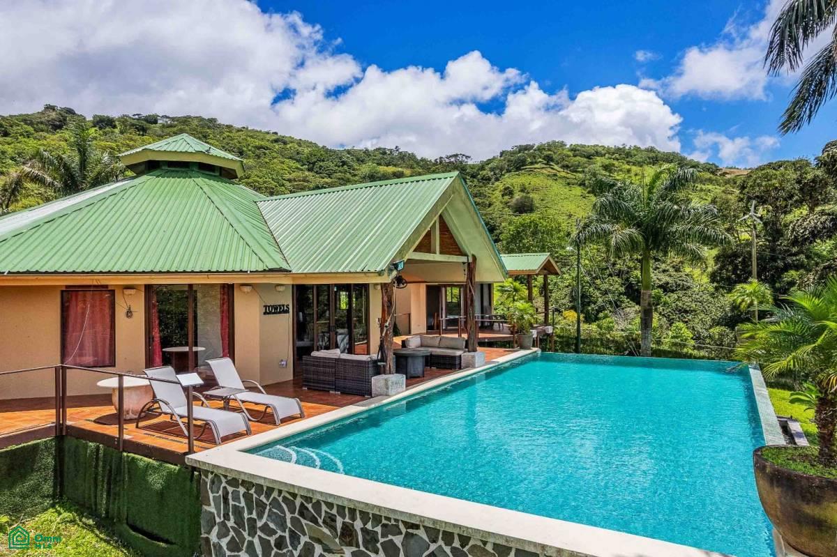 Luxury Lakefront Villa , Arenal, Guanacaste