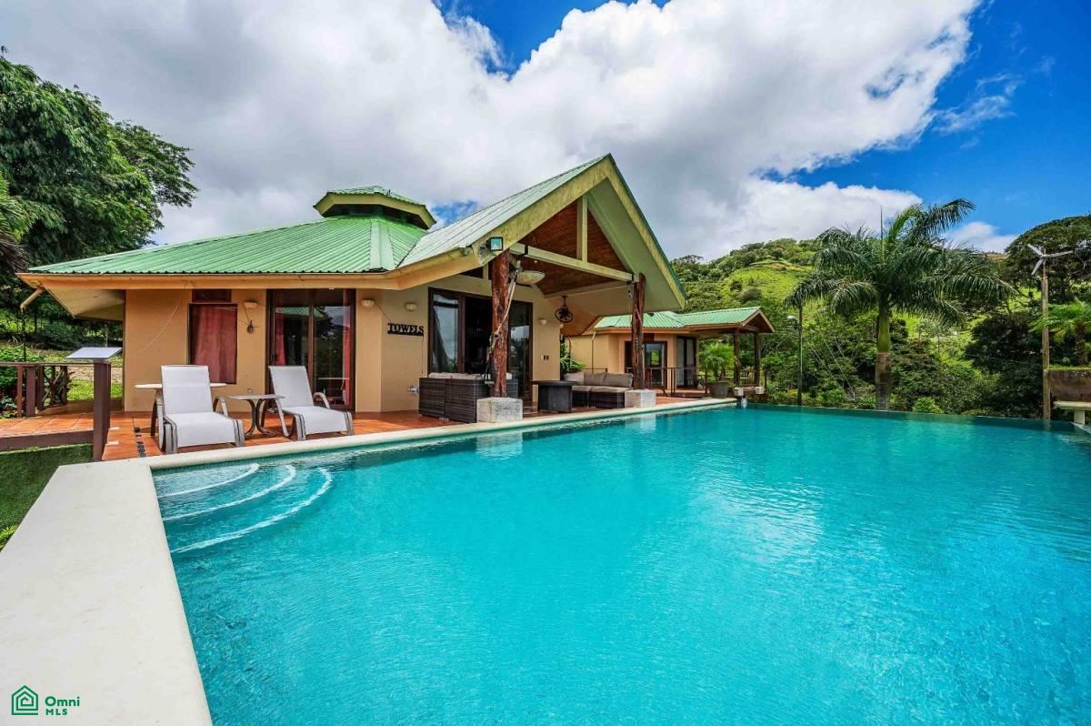 Luxury Lakefront Villa , Arenal, Guanacaste