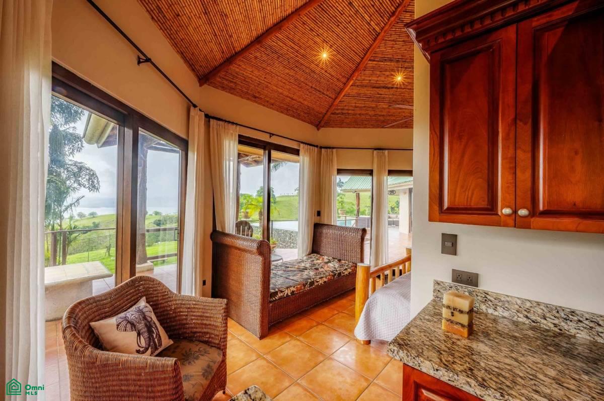 Luxury Lakefront Villa , Arenal, Guanacaste