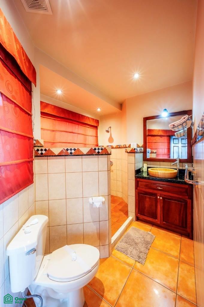Luxury Lakefront Villa , Arenal, Guanacaste