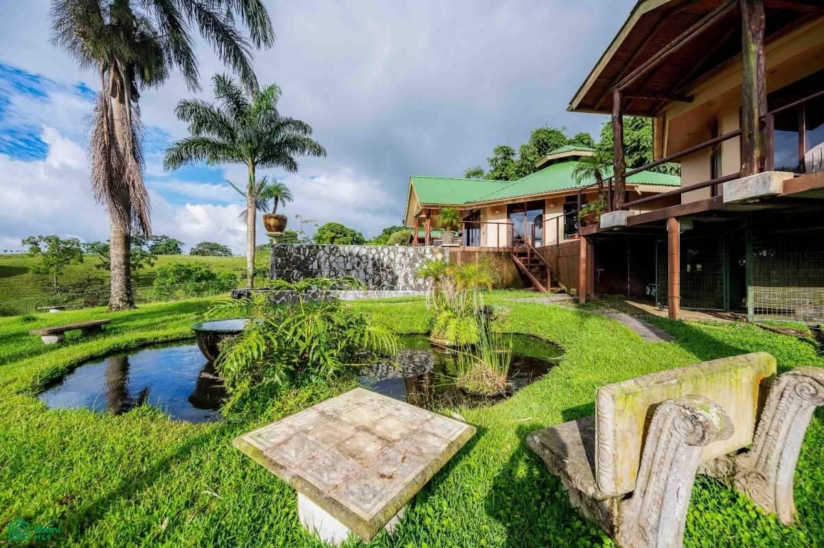 Luxury Lakefront Villa , Arenal, Guanacaste