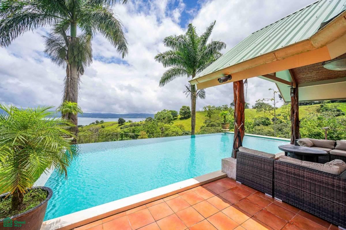 Luxury Lakefront Villa , Arenal, Guanacaste