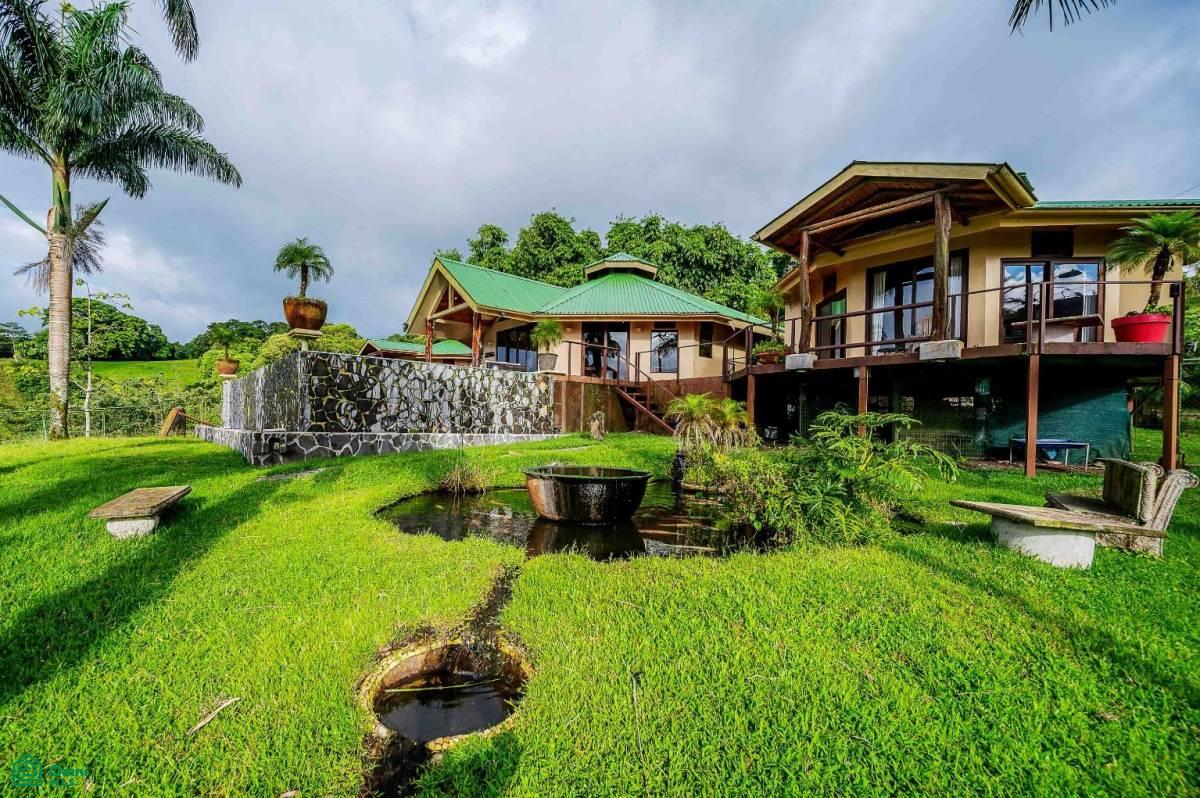 Luxury Lakefront Villa , Arenal, Guanacaste