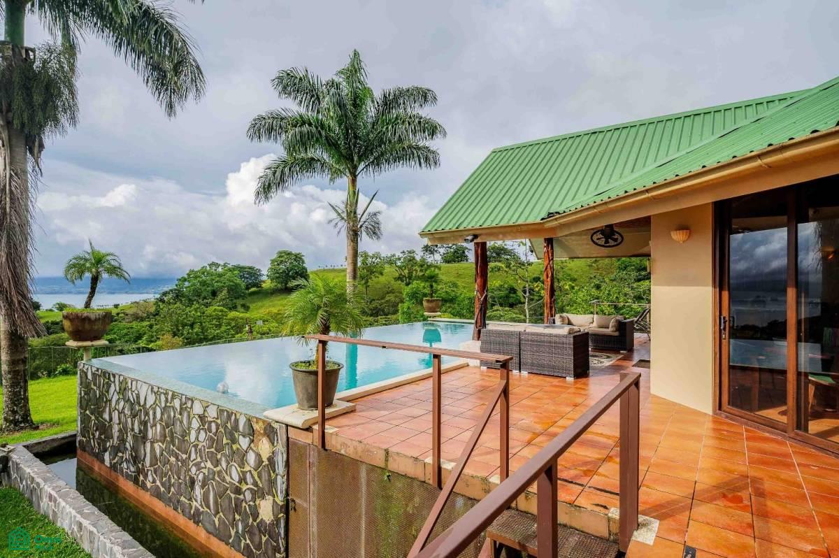 Luxury Lakefront Villa , Arenal, Guanacaste