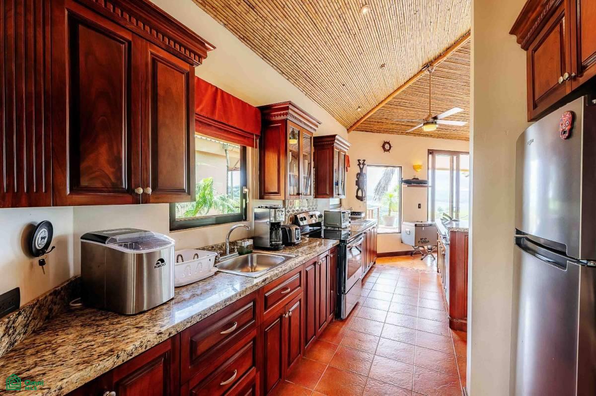 Luxury Lakefront Villa , Arenal, Guanacaste