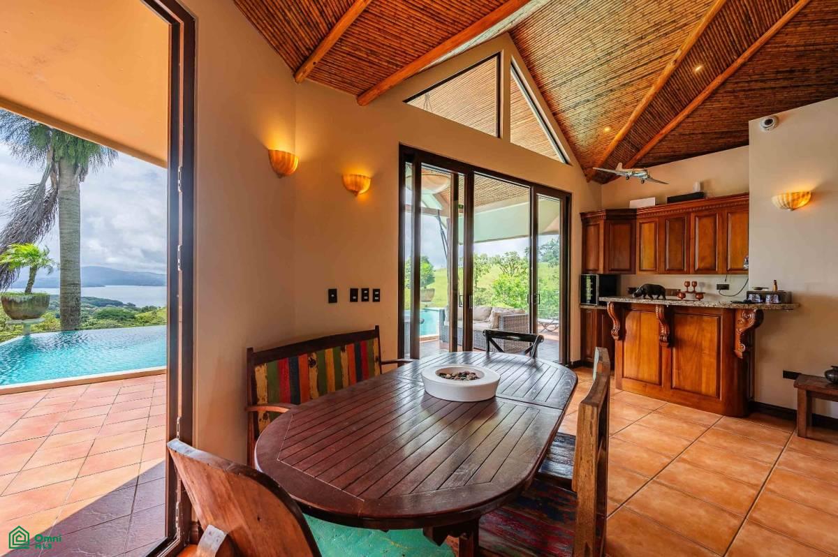 Luxury Lakefront Villa , Arenal, Guanacaste