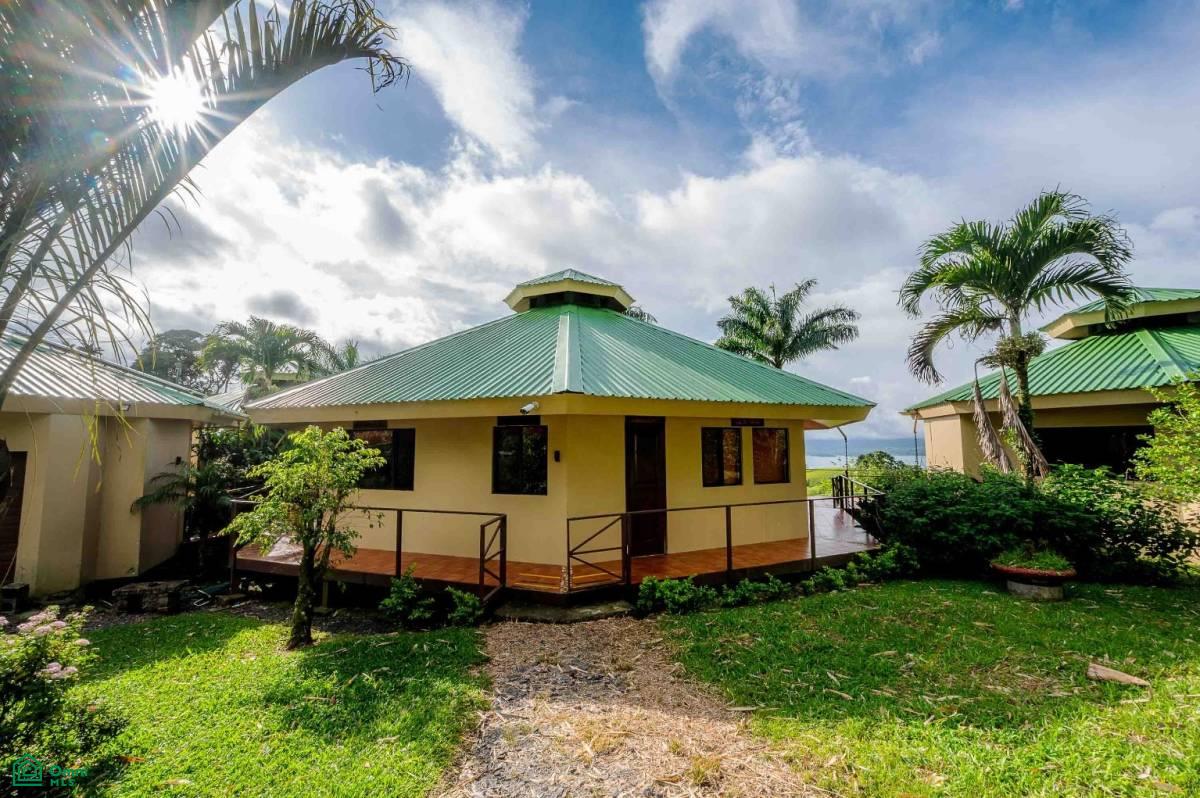 Luxury Lakefront Villa , Arenal, Guanacaste