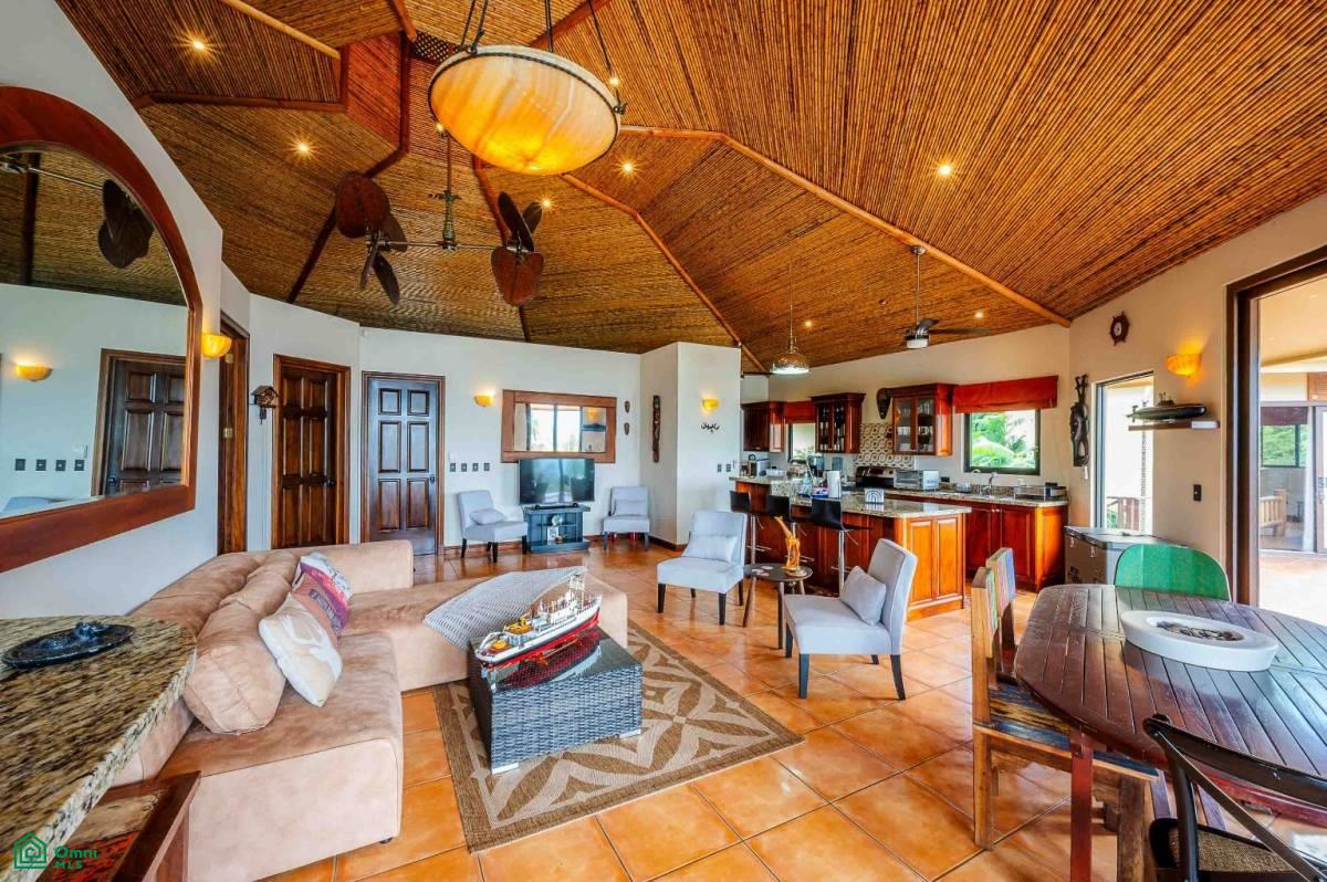 Luxury Lakefront Villa , Arenal, Guanacaste