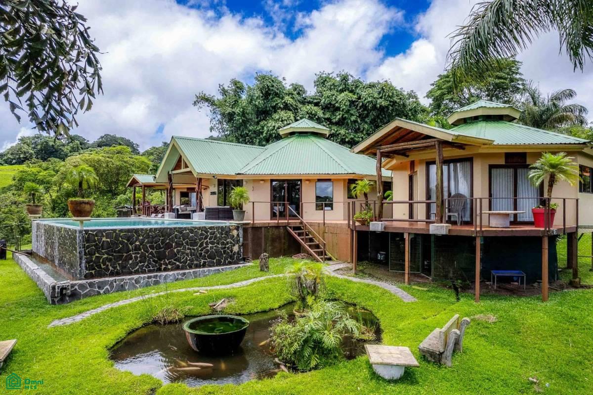 Luxury Lakefront Villa , Arenal, Guanacaste