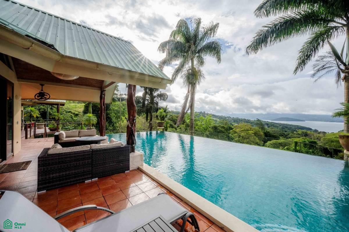 Luxury Lakefront Villa , Arenal, Guanacaste